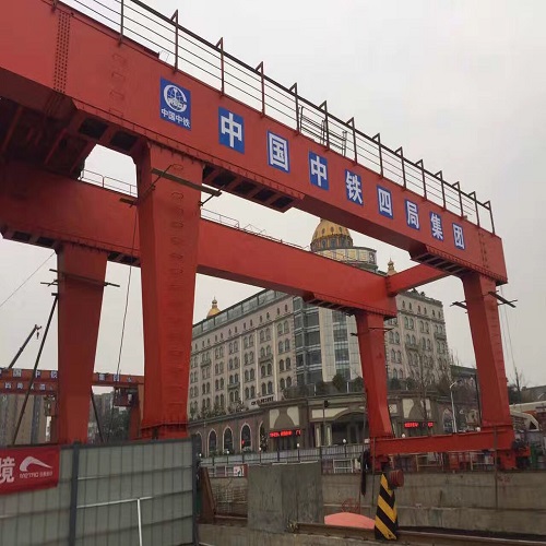 阿勒泰地铁出渣门机